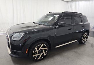 Used 2025 MINI Cooper Countryman S image 1
