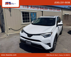 Used 2017 Toyota RAV4 XLE image 1