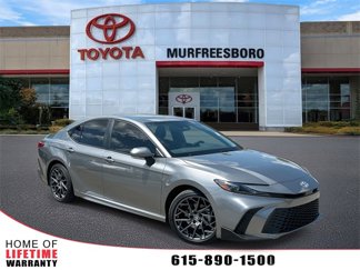 Used 2025 Toyota Camry SE w/ Convenience Package image 1