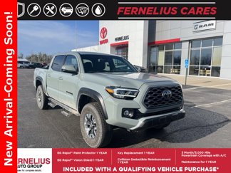 Used 2023 Toyota Tacoma TRD Off-Road image 1