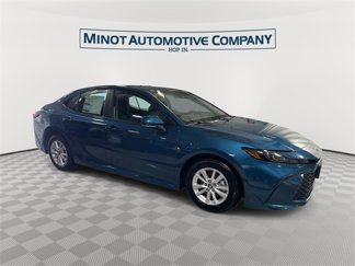 New 2025 Toyota Camry LE image 1