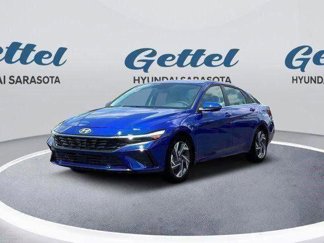 New 2025 Hyundai Elantra Limited image 1