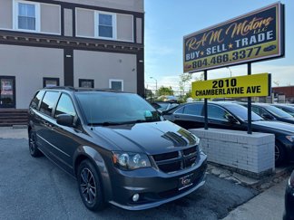 Used 2017 Dodge Grand Caravan GT image 1