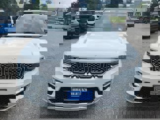New 2025 Jeep Grand Cherokee Summit image 1