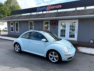 Used 2010 Volkswagen Beetle Final Edition image 1