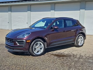 Used 2024 Porsche Macan image 1