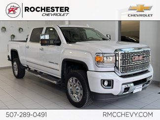 Used 2019 GMC Sierra 2500 Denali w/ Suspension Package, Off-Road image 1