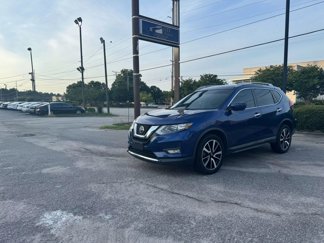 Used 2020 Nissan Rogue SL image 1