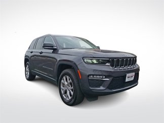 Used 2022 Jeep Grand Cherokee Limited image 1