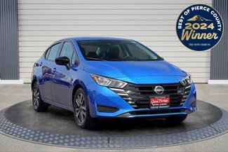 Used 2023 Nissan Versa SV image 1