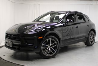 Certified 2025 Porsche Macan image 1