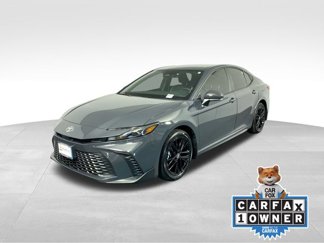 Used 2025 Toyota Camry LE image 1