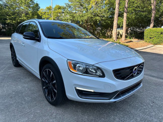 Used 2016 Volvo V60 T5 Cross Country w/ Convenience Package image 1
