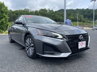 Used 2024 Nissan Altima 2.5 SV image 1