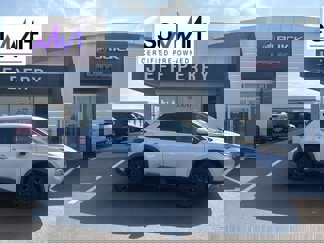 Used 2023 Nissan Rogue SV image 1