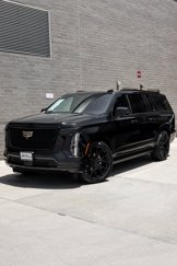 Used 2025 Cadillac Escalade ESV Sport w/ Touring Package image 1