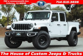 Used 2024 Jeep Gladiator Sport image 1