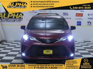 Used 2023 Toyota Sienna XSE image 1