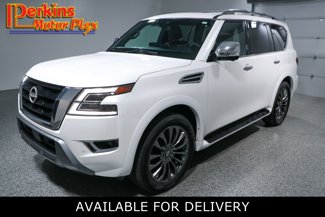 Used 2024 Nissan Armada Platinum image 1
