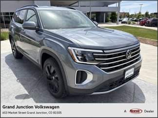 New 2025 Volkswagen Atlas SE image 1