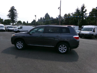 Used 2011 Toyota Highlander SE image 1