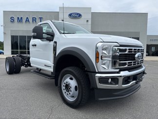 New 2025 Ford F550 4x4 Regular Cab Super Duty image 1