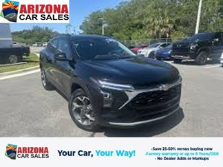 Used 2025 Chevrolet Trax RS w/ Sunroof Package image 1