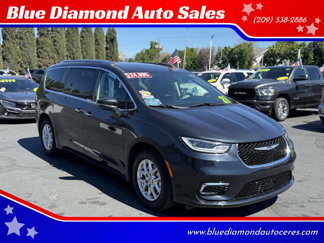 Used 2021 Chrysler Pacifica Touring-L image 1