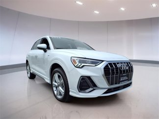 Used 2024 Audi Q3 2.0T Premium Plus w/ Premium Plus Package image 1