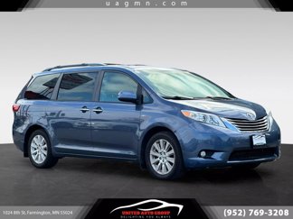 Used 2016 Toyota Sienna XLE Premium image 1