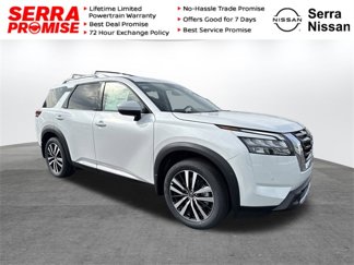 New 2025 Nissan Pathfinder Platinum image 1