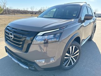 New 2025 Nissan Pathfinder Platinum w/ Lighting Package (N92) image 1