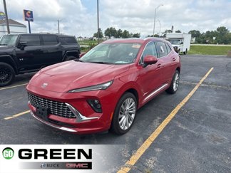 Used 2025 Buick Envision Avenir image 1