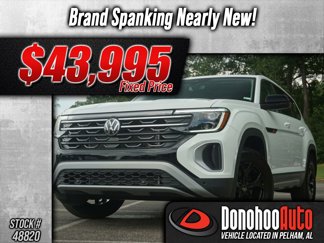 Used 2025 Volkswagen Atlas Peak Edition SE image 1