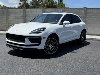 Used 2024 Porsche Macan image 1
