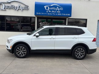 Used 2020 Volkswagen Tiguan SE image 1