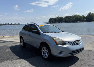 Used 2015 Nissan Rogue S image 1