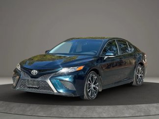 Used 2020 Toyota Camry SE image 1