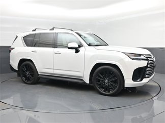 Used 2023 Lexus LX 600 4WD w/ Ultra Luxury Package image 1