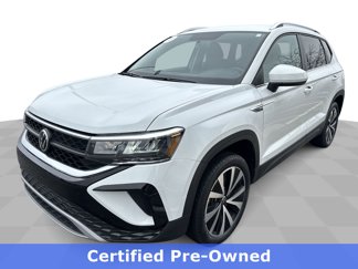 Certified 2022 Volkswagen Taos SE image 1