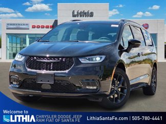 New 2026 Chrysler Pacifica Limited image 1
