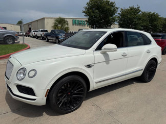 Used 2018 Bentley Bentayga image 1