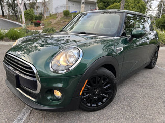 Used 2018 MINI Cooper 2-Door Hardtop w/ Signature Line Package image 1