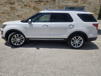 Used 2017 Ford Explorer Limited image 1