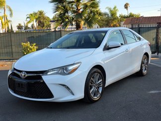 Used 2016 Toyota Camry SE image 1