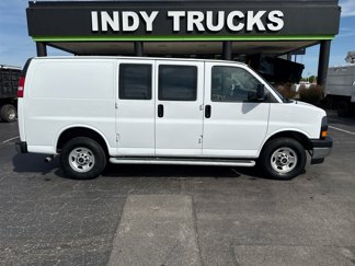 Used 2024 GMC Savana 2500 w/ Driver Convenience Package image 1