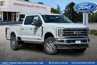 New 2025 Ford F250 4x4 Crew Cab Super Duty image 1