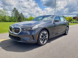 New 2024 BMW i5 eDrive40i w/ M Sport Package image 1