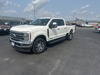 New 2025 Ford F250 4x4 Crew Cab Super Duty image 1