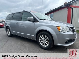 Used 2019 Dodge Grand Caravan SXT image 1